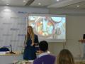 Lisa Zvonetskaya stellt ihre App UXA vor